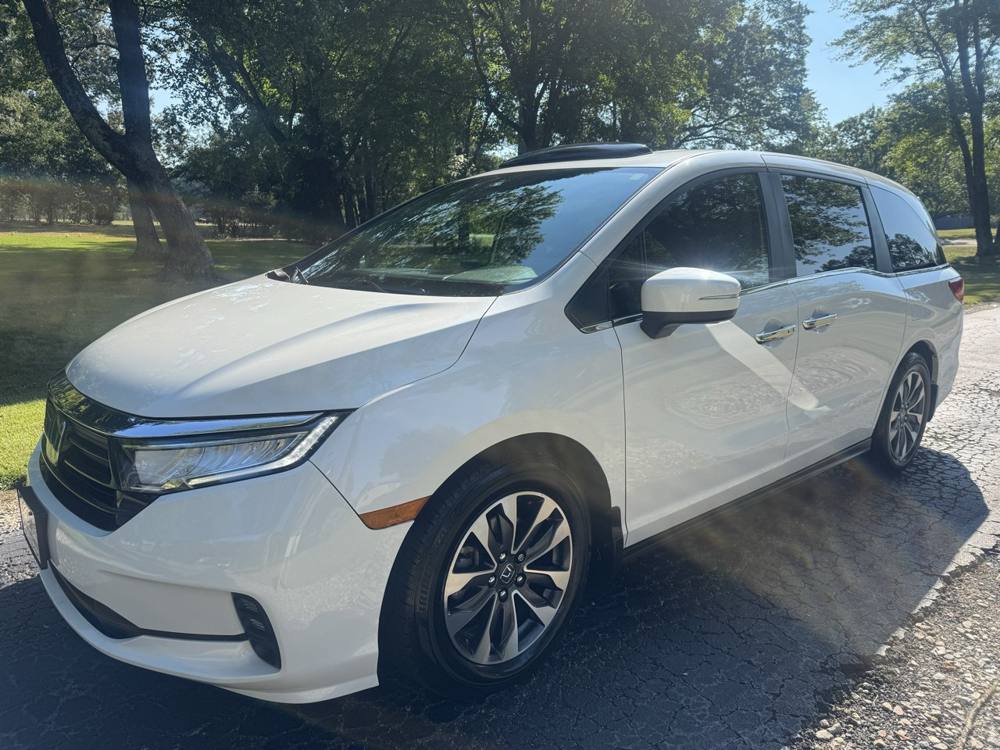 2023 Honda Odyssey — photo 2 of 42