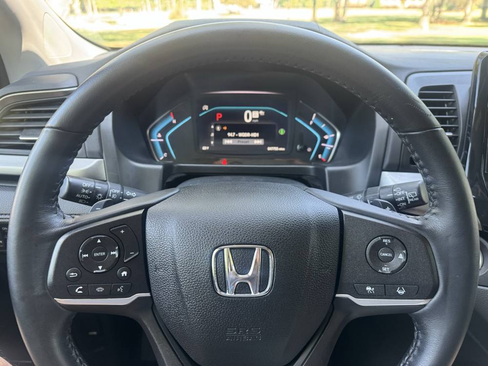 2023 Honda Odyssey — photo 23 of 42